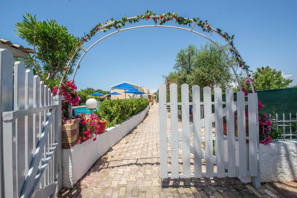Zahrada ubytování Villa Eleni Holidays Resort with Swimming Pool, Sidari Corfu