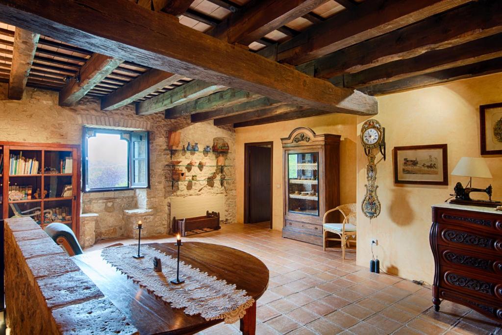Fotografie z fotogalerie ubytování Can Sagnari v destinaci Cornellá de Terri