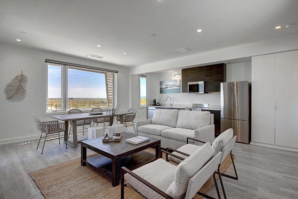 Lively Beach - King Suite Com Varanda