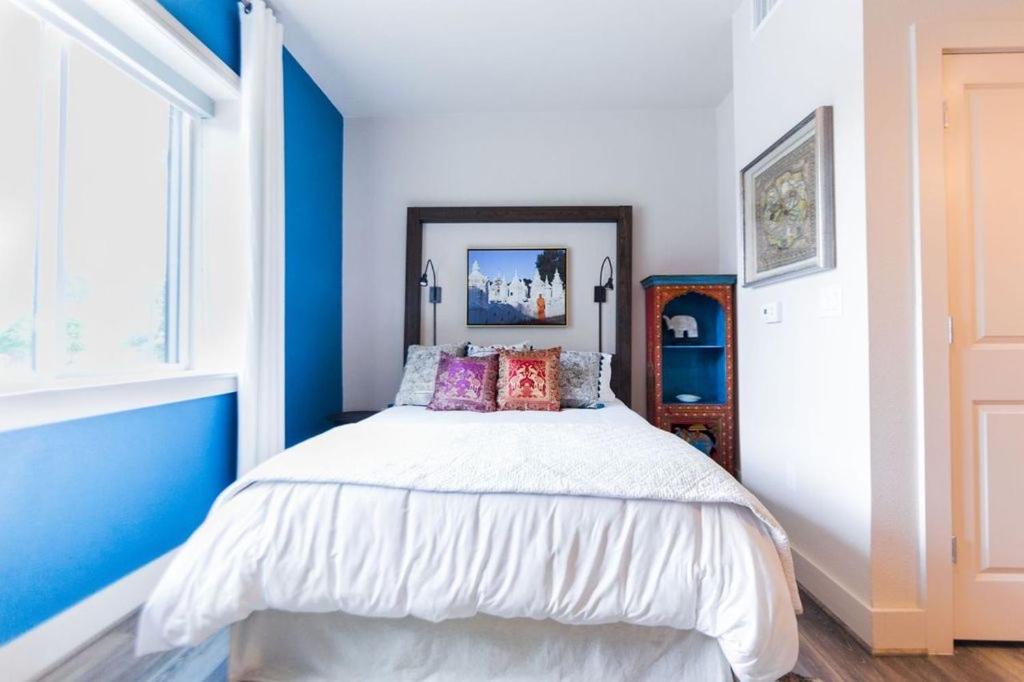 The Bishop Arts Hotel by Qresorts photo