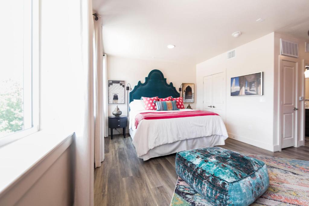 The Bishop Arts Hotel by Qresorts photo