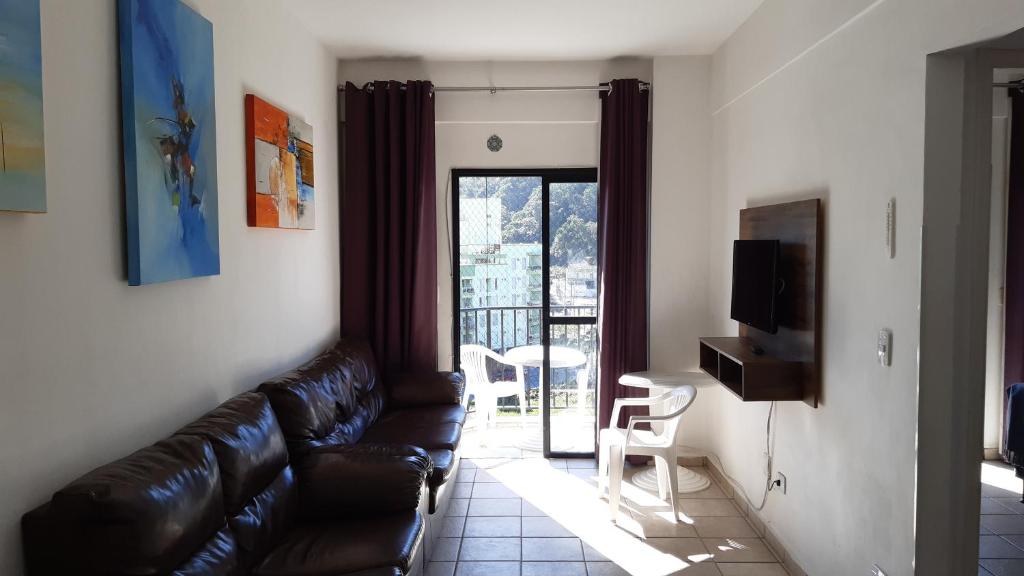 BIWA Condomínio cm Piscina, 1garagem, WI-FI 300 Mega, Central de vigilância remota , Centro do Guaru