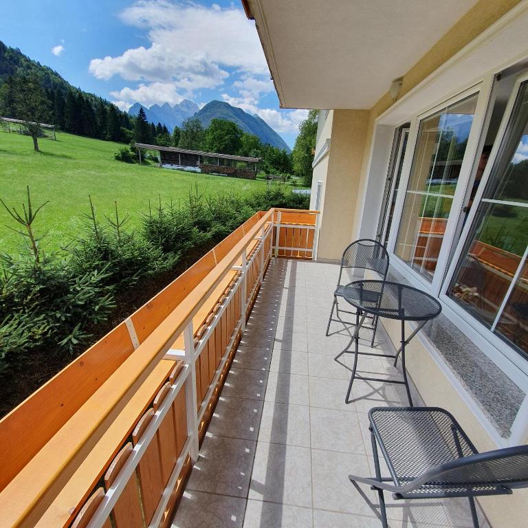 Nespecifikovaný výhled na hory nebo výhled na hory při pohledu z apartmánu