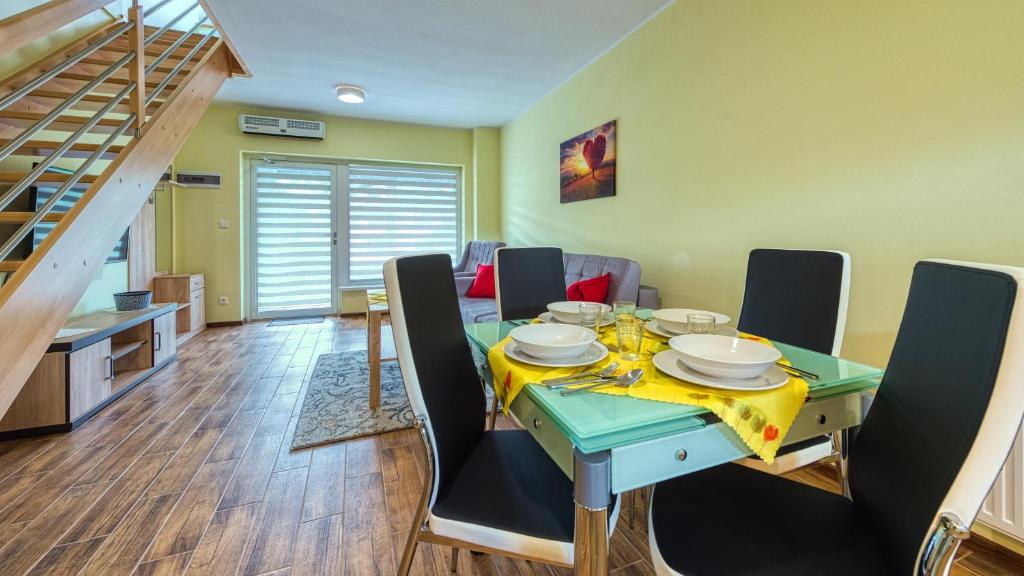 Część wypoczynkowa w obiekcie Apartamenty Kwisa