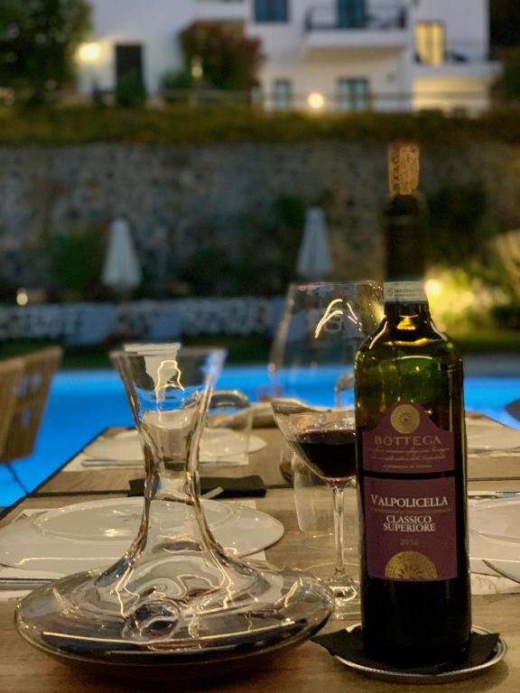 Nápoje v ubytování Creta Blue Boutique Hotel