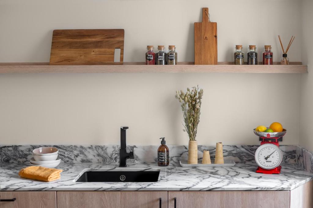 PEPPER & PAPER Apartments - 12