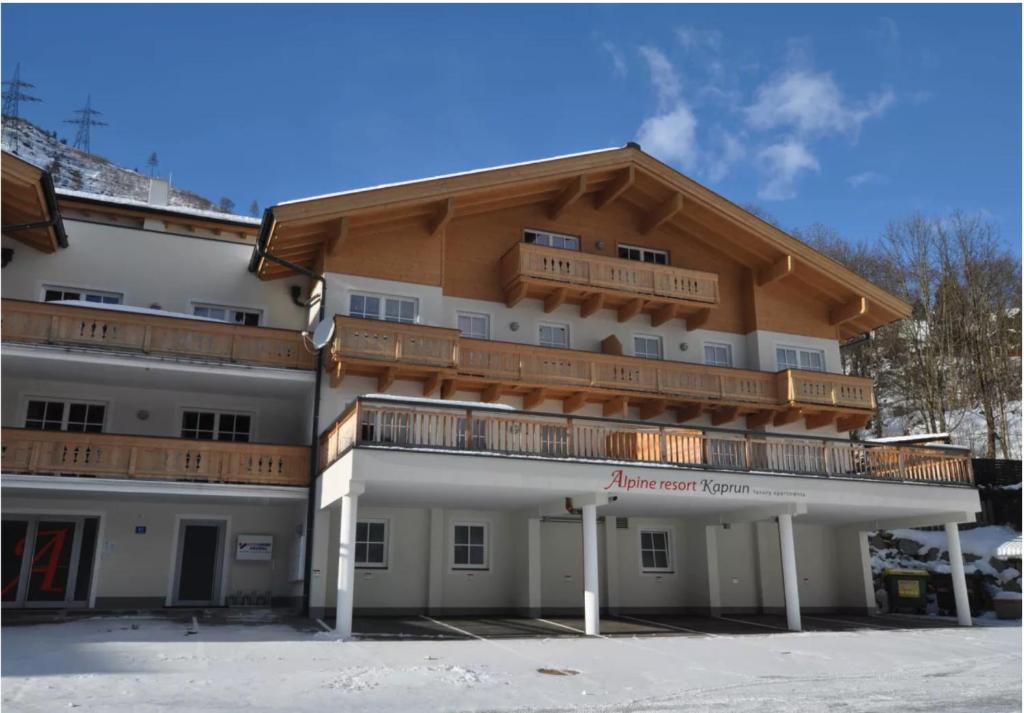 Budova, v ktorej sa apartmán nachádza