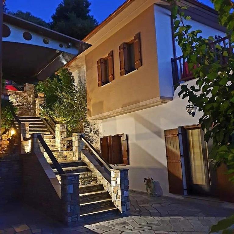 Budova, kde se aparthotel nachází