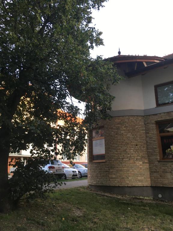 Budova, v ktorej sa apartmán nachádza