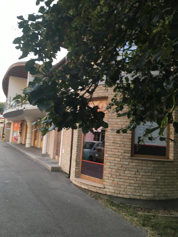 Kondé Apartments D - Maison D'une Chambre