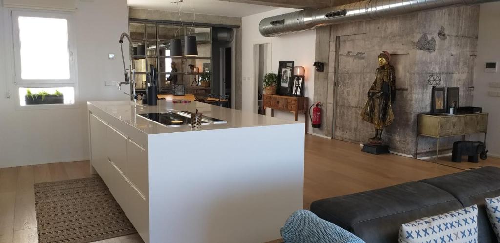 Fotografie z fotogalerie ubytování Ático Loft en frente al mar terraza vista espectacular v destinaci Alicante