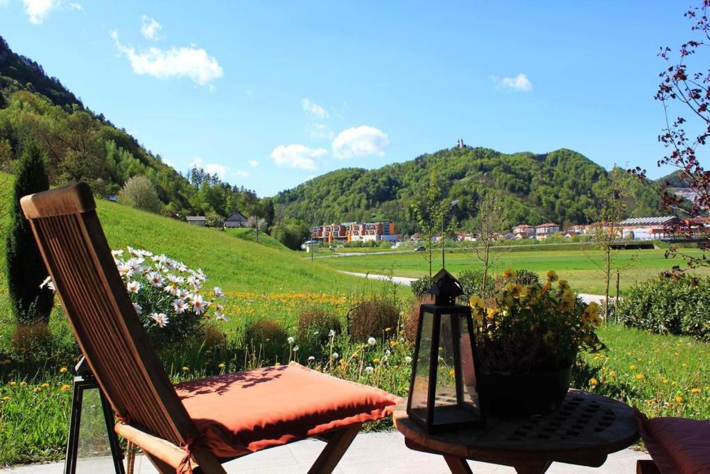 Peisaj natural din apropierea acestui hotel