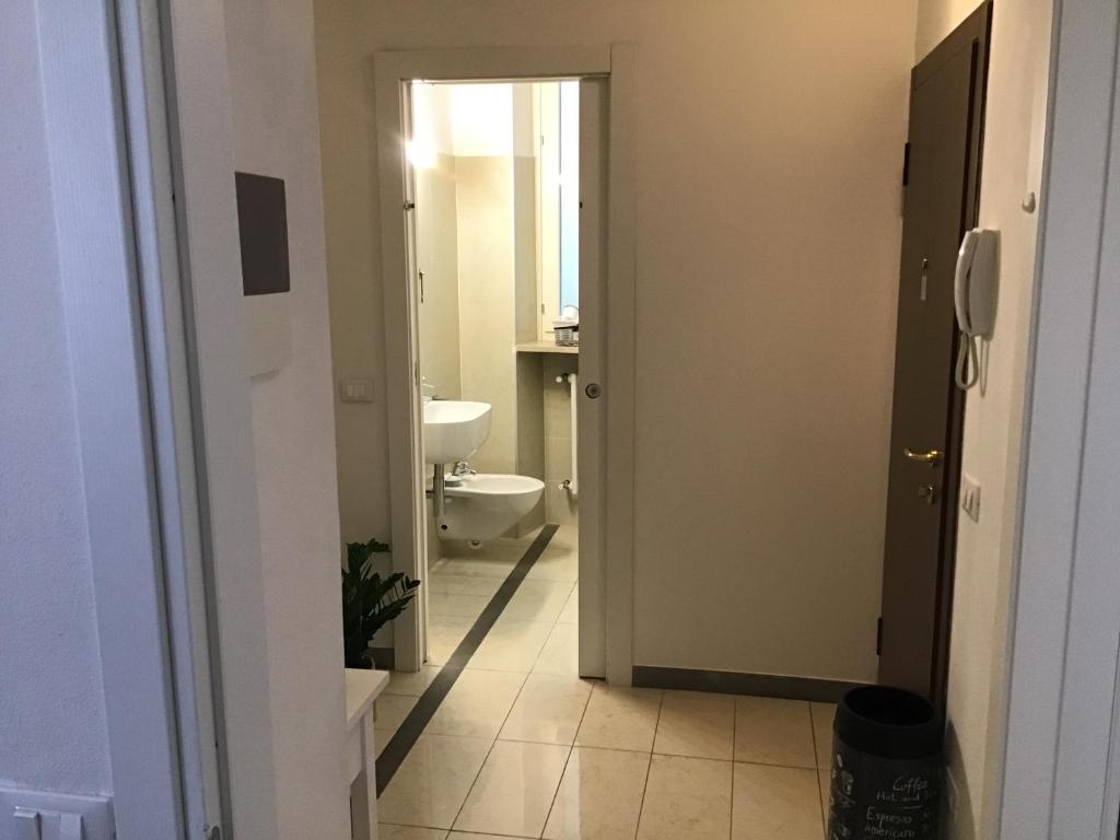 Kúpeľňa v ubytovaní A due passi da Giulietta-Casa Montecchi