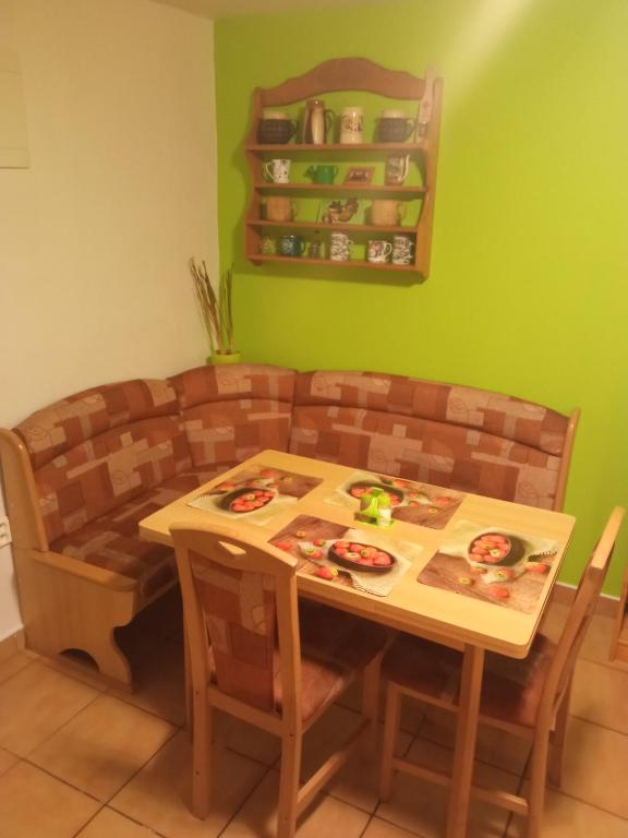Celý rodinný dům na venkově - Two-Bedroom Villa