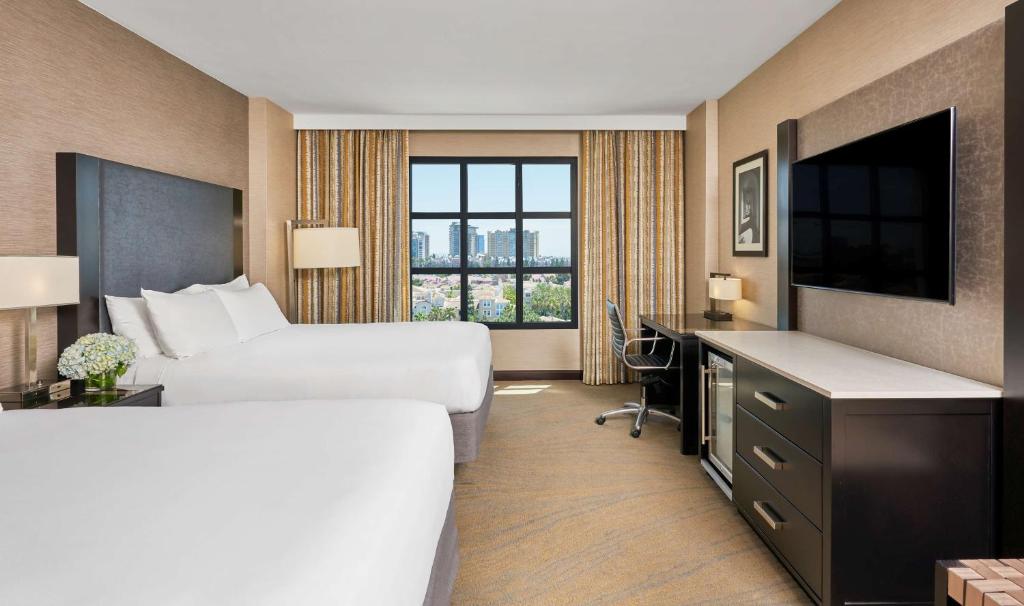 TV a/nebo společenská místnost v ubytování Hyatt Regency La Jolla at Aventine