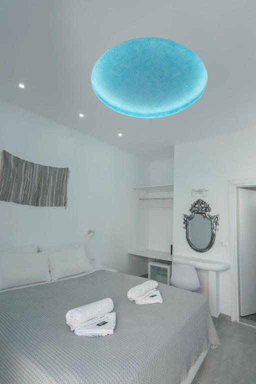 Carlos Pension Santorini photo 2