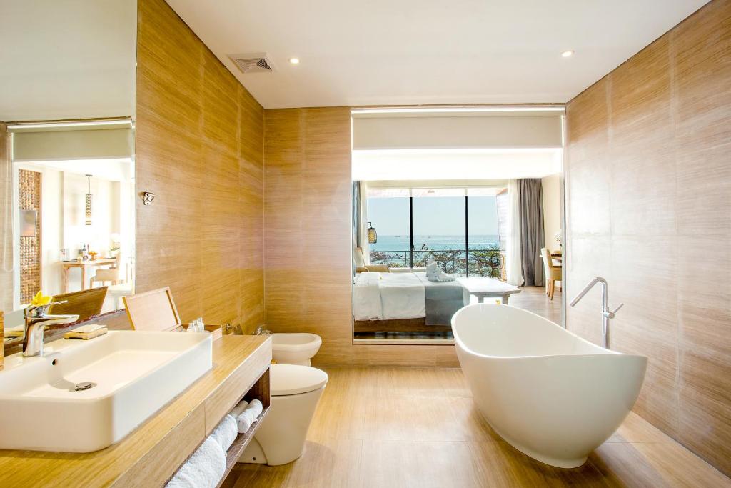 Bagno di Jimbaran Bay Beach Resort and Spa by Prabhu