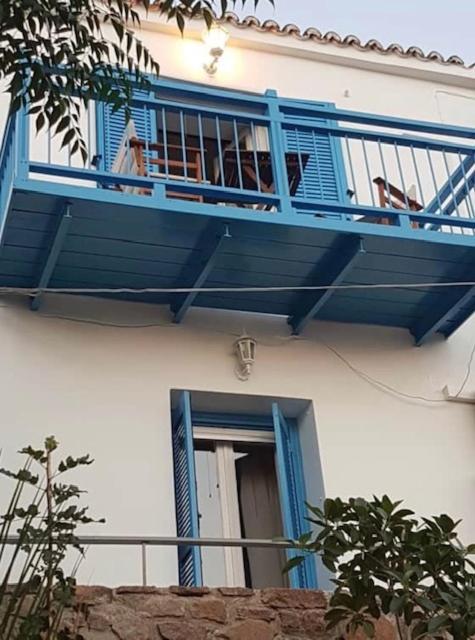 Balkon lub taras w obiekcie VERANDA BLUE - POROS