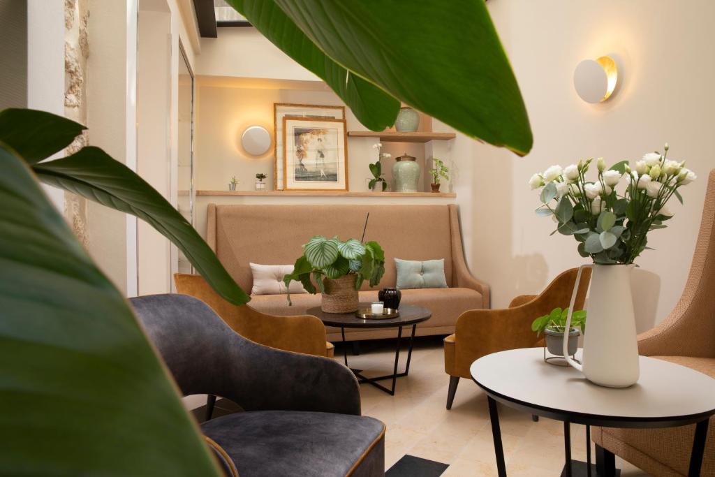 Hôtel des Champs-Elysées - Resim 14