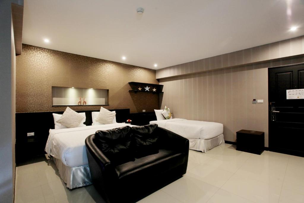 
Deluxe Triple Room
