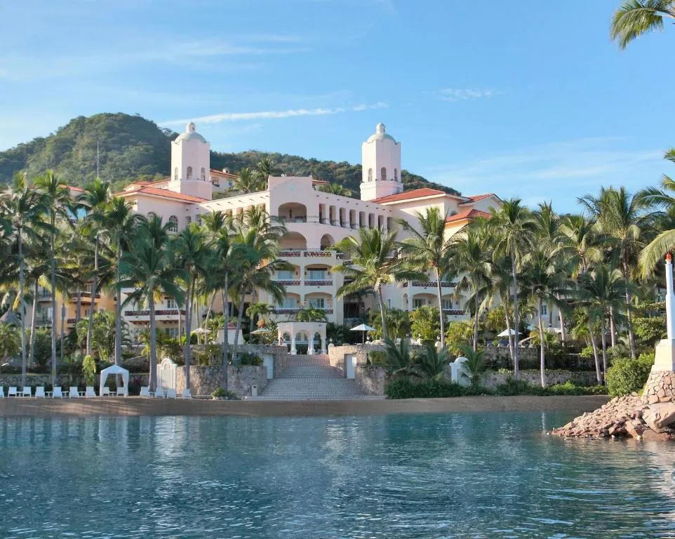 The Grand Isla Navidad Resort.