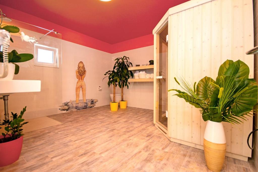 Fotografia z galérie ubytovania Villa Caribic with 72sqm private pool, whirlpool, sauna, outdoor lounge area v destinácii Gata