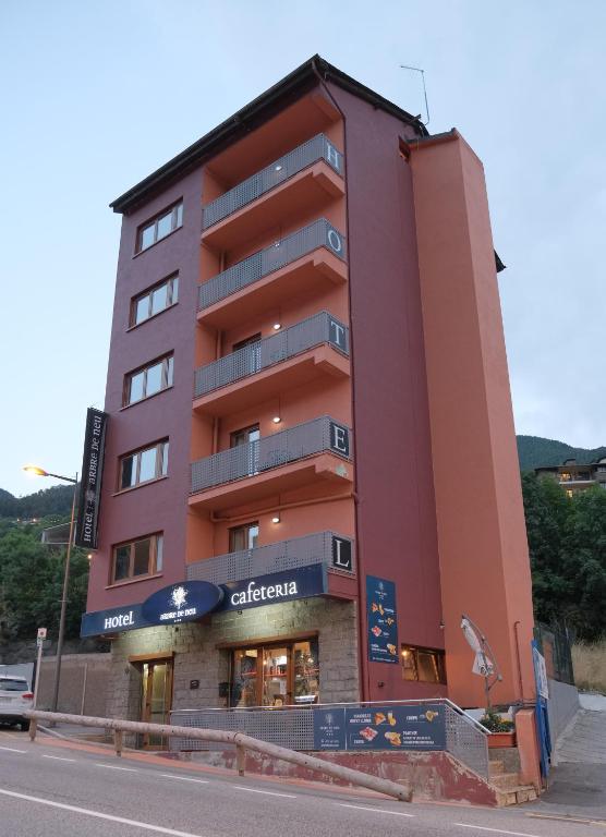 Budova, kde se hotel nachází