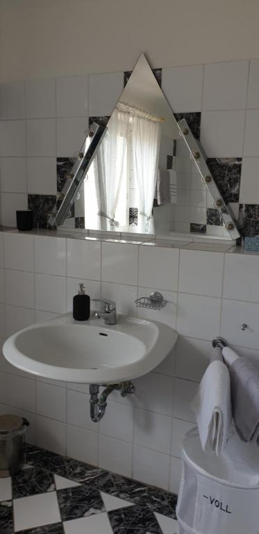 Łazienka w obiekcie Ferienwohnung Donauauen