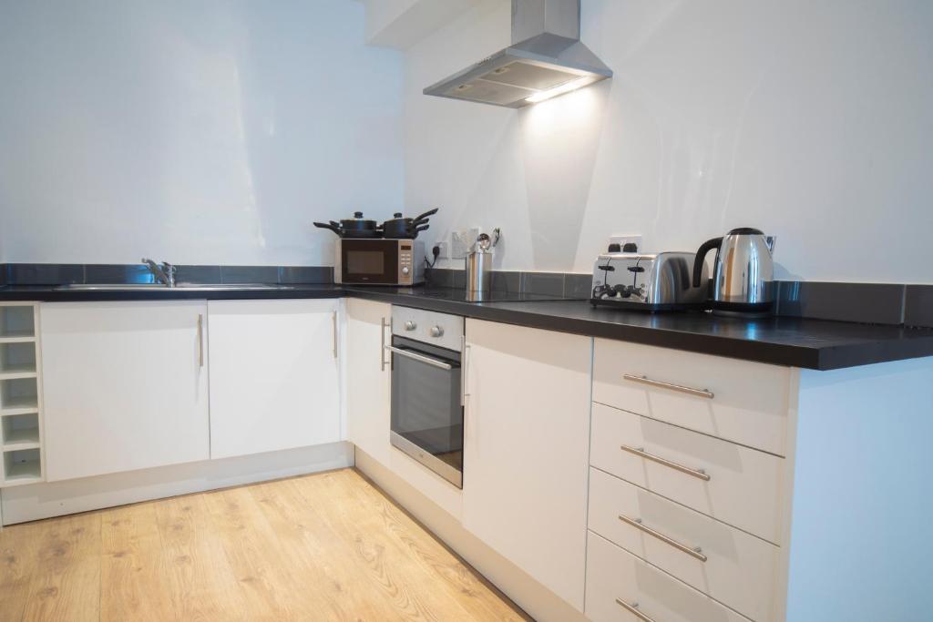 Wellington Apartments - Studio