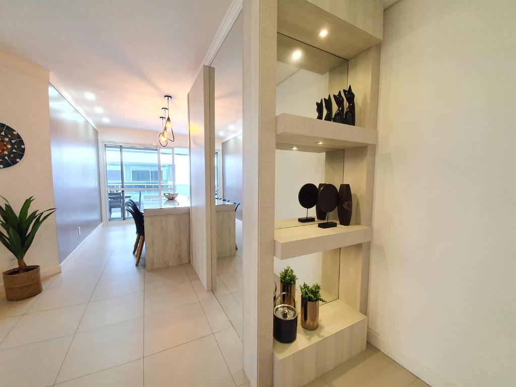  Apartamento luxuoso à 200 m da praia em Florianópolis-SC