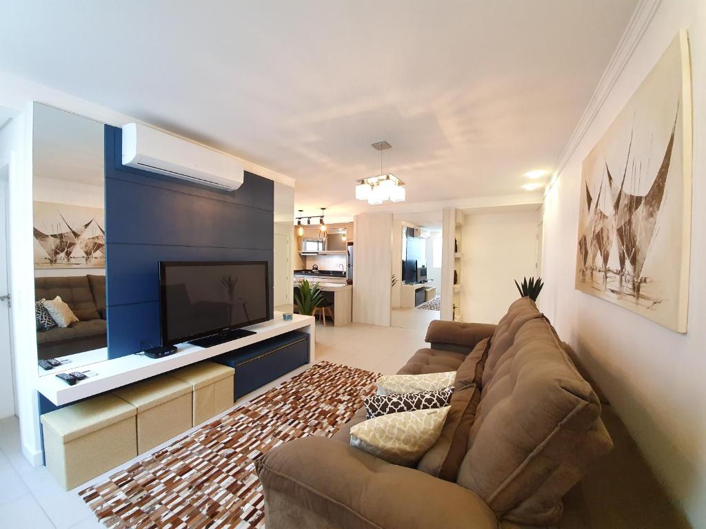  Apartamento luxuoso à 200 m da praia em Florianópolis-SC