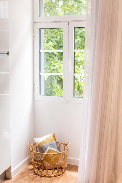 Apartamentos Fernão de Ornelas by Heart of Funchal - 11