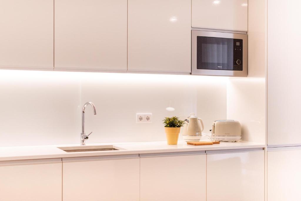 Apartamentos Fernão de Ornelas by Heart of Funchal - 18