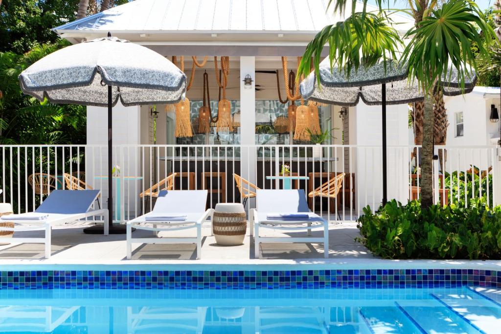 Bazén v ubytování Winslow's Bungalows - Key West Historic Inns nebo v jeho okolí