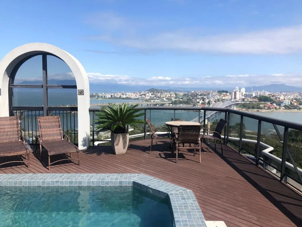 Lindacap Residence, Florianopolis, Brazil