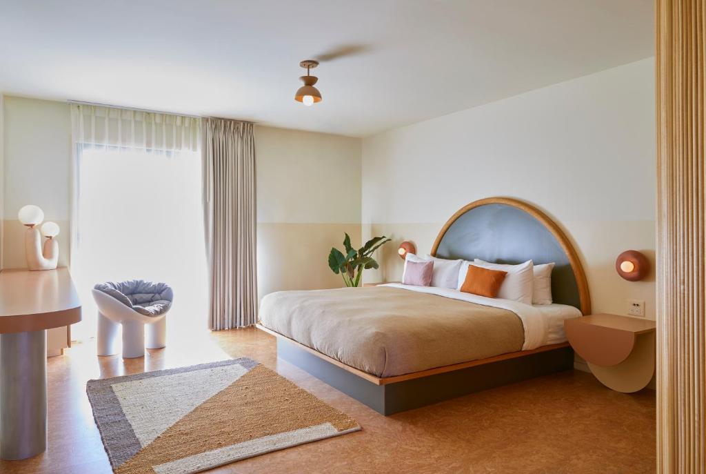 The Capri Hotel - 