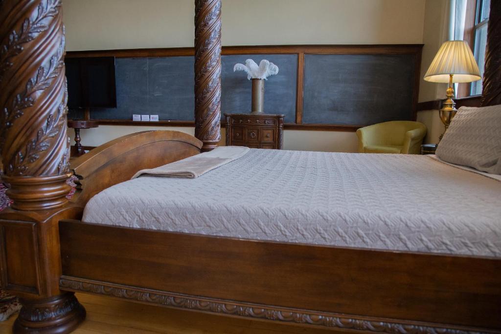 Postel nebo postele na pokoji v ubytování School 31 Lofts