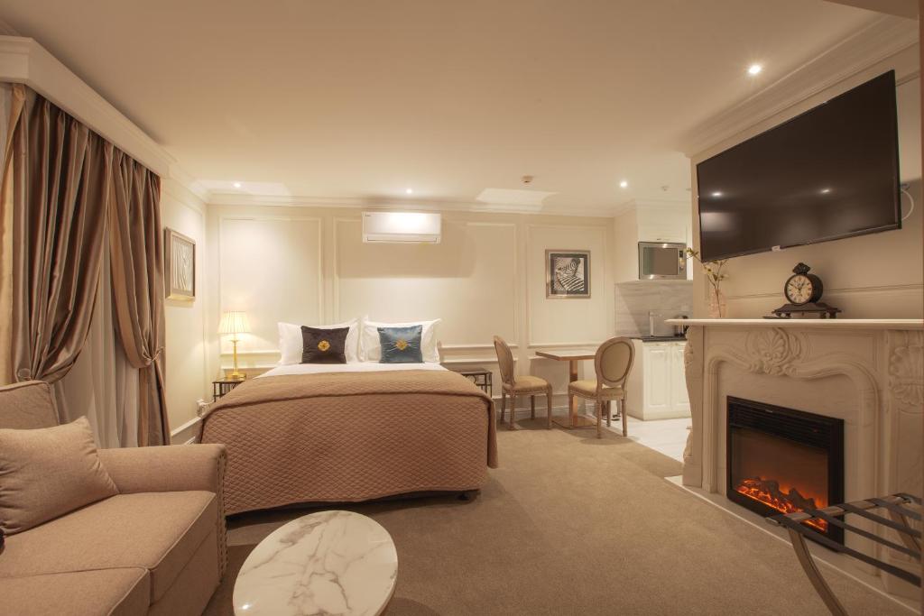 The Salisbury - Resim 27