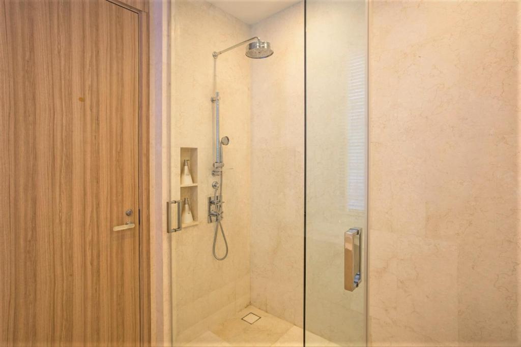 Koupelna v ubytování Luxury Oceanfront_pool access apartment