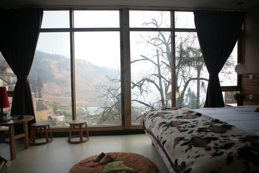 Flowers Residence - Deluxe King Room с диван