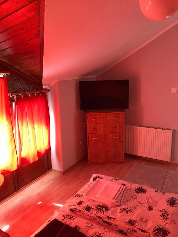 Hunyadi Panzió-Apartman - Familiekamer Met Balkon
