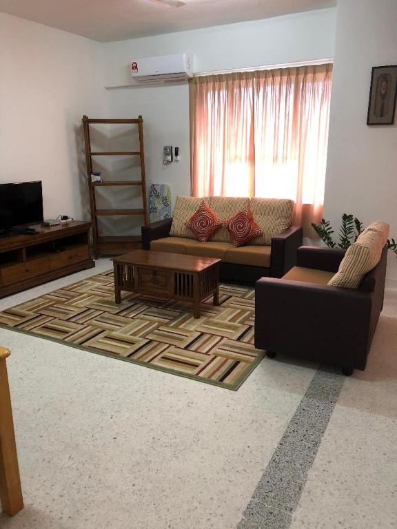 Posezení v ubytování Kerteh Apartment