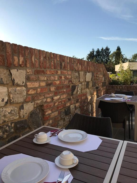 Fotografie z fotogalerie ubytování Hotel-Restaurant Zum Onkel Jonathan v destinaci Raeren