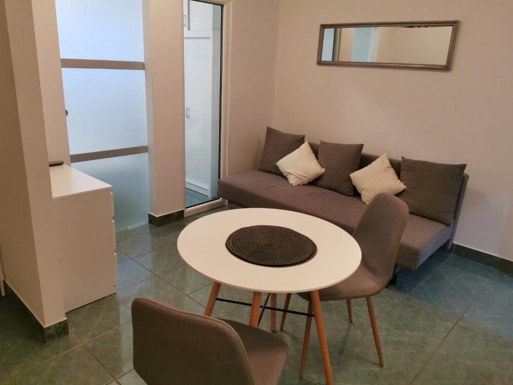 Goriška Apartments - One-Bedroom Apartment