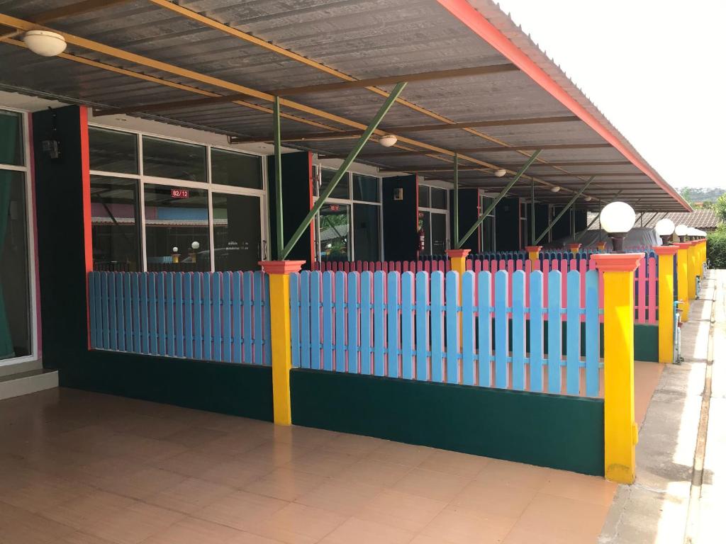 Fotografie z fotogalerie ubytování Tanarod Gueshouse v destinaci Surat Thani