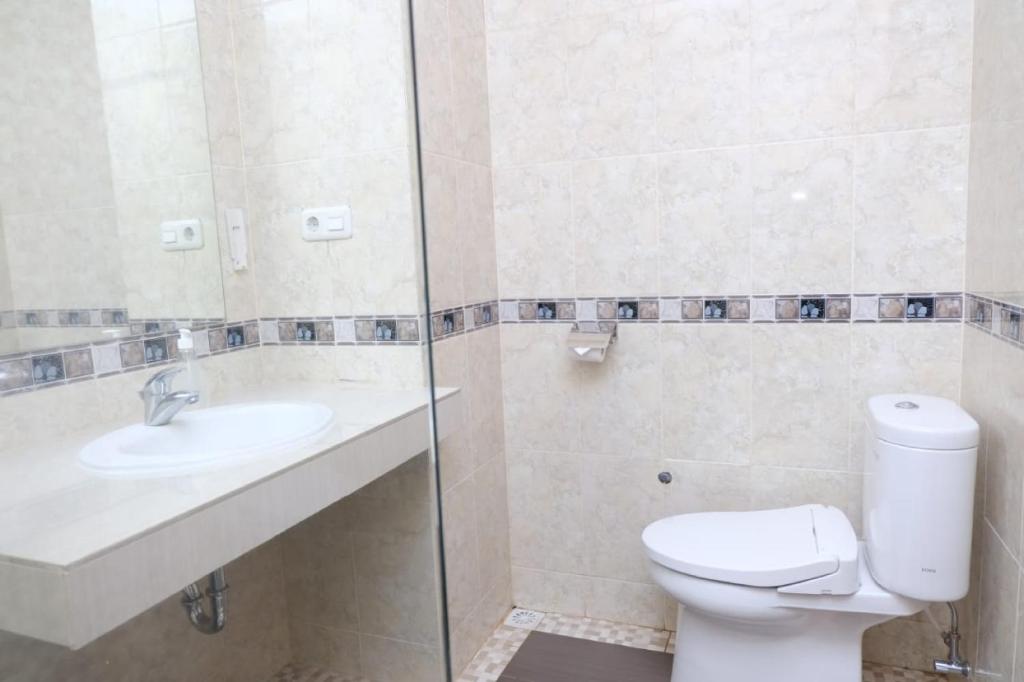 Taman Bukit Palem Resort - Standard Queen Room