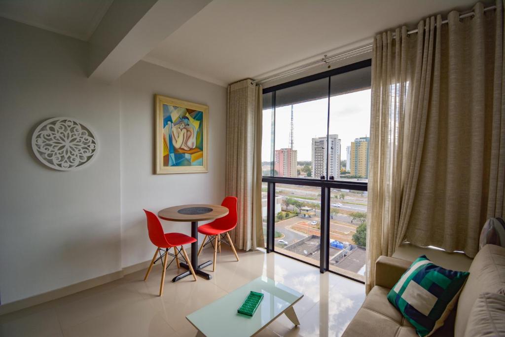  Garvey Park Hotel