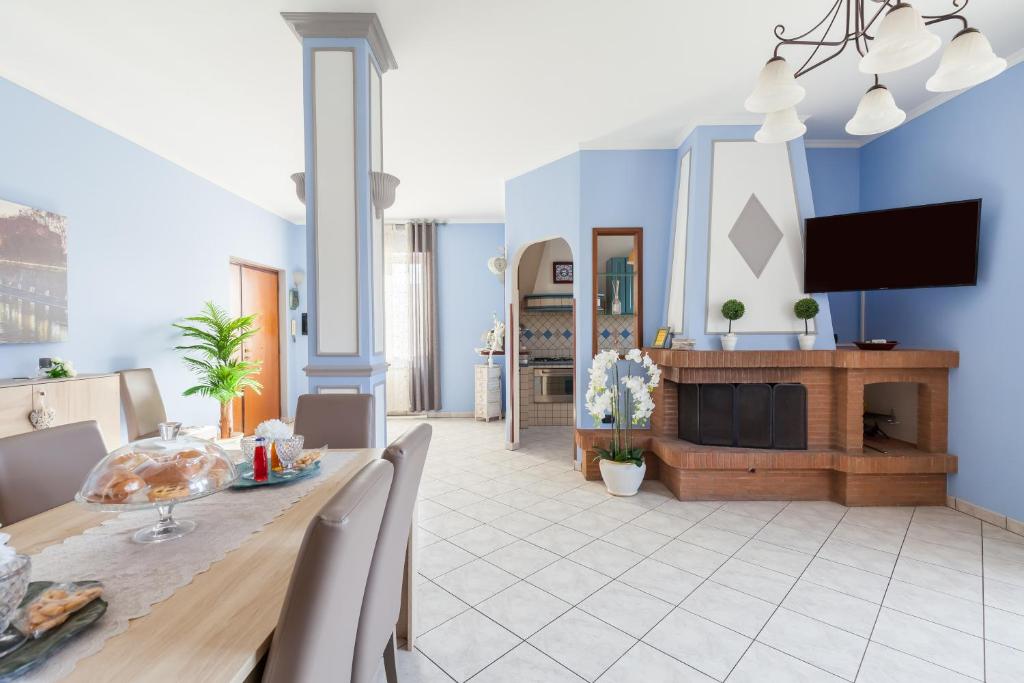 Casa Vacanze Giramondo - Two-Bedroom Apartment