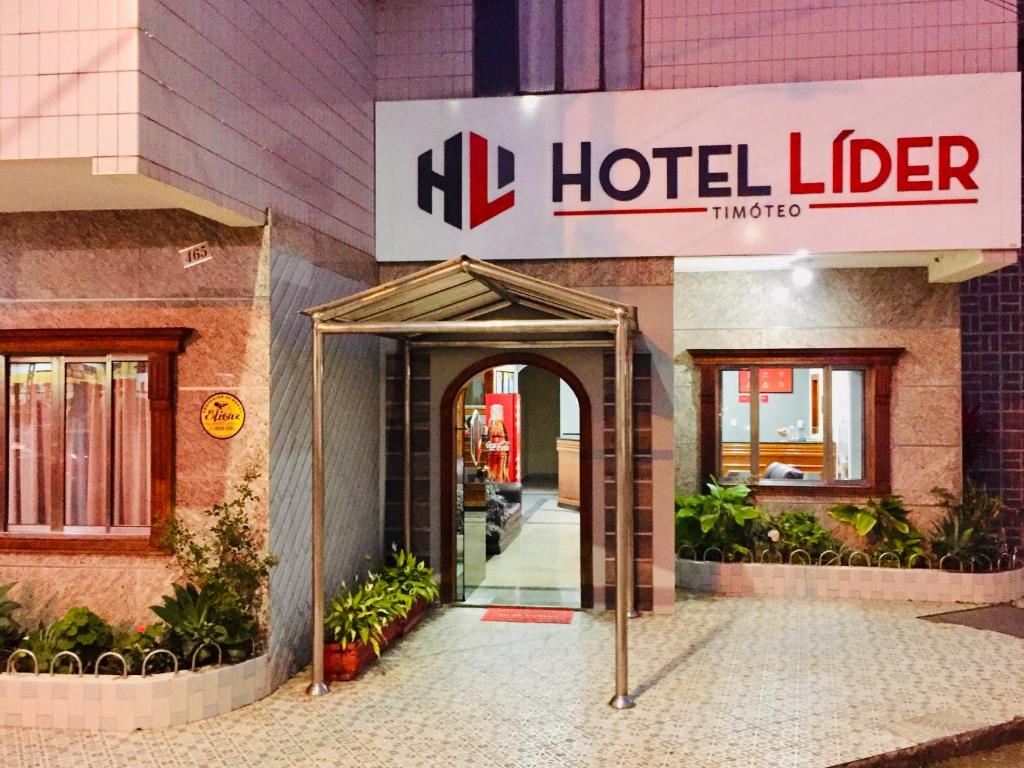  Hotel Líder