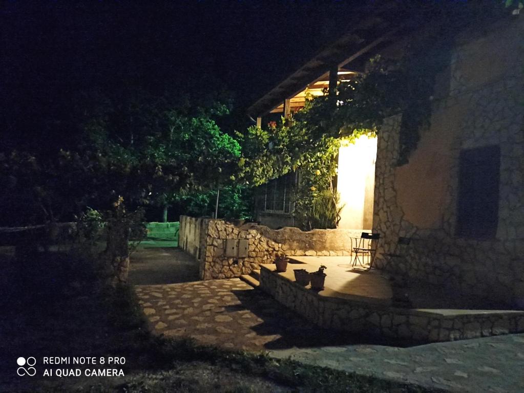 Budova, kde se bed and breakfast nachází